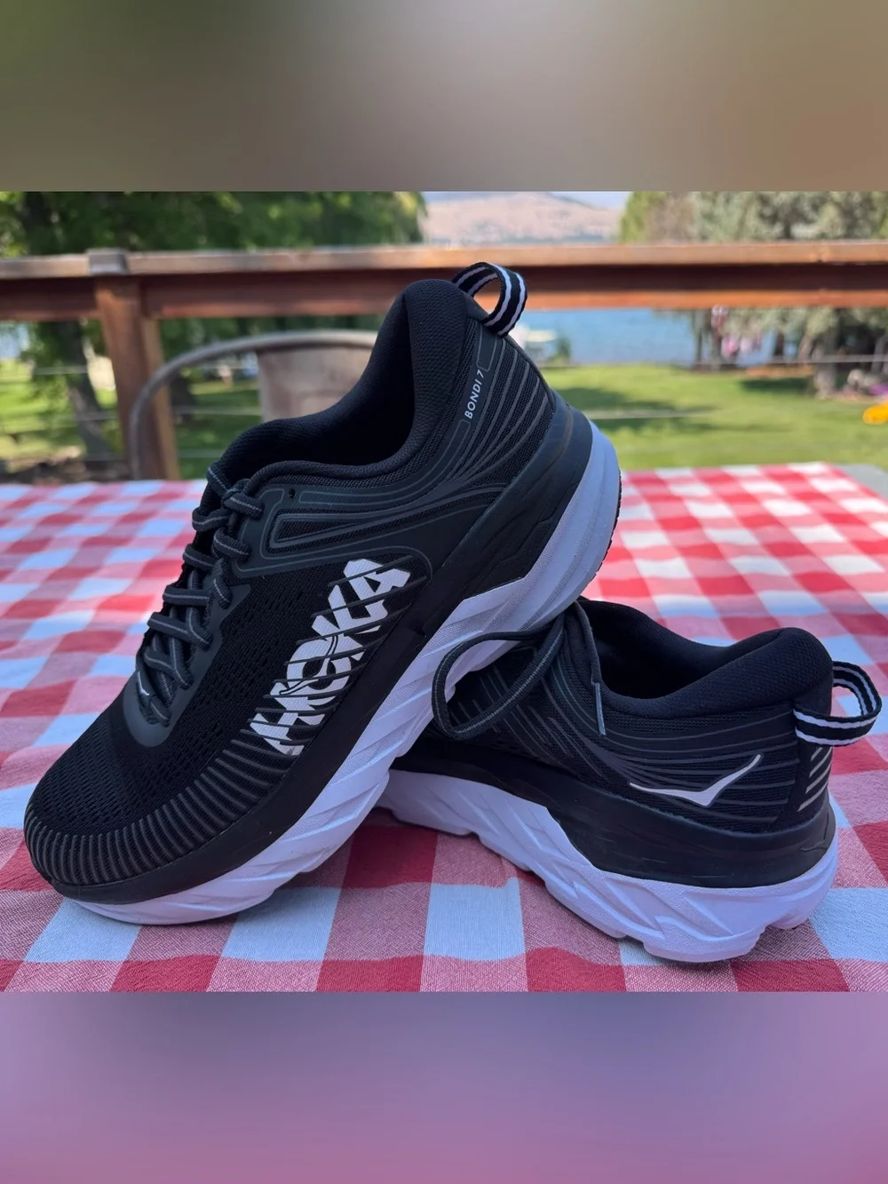 HOKA Bondi 7 Women’s Size 8.5 Black White Running Walking Shoes Excellent